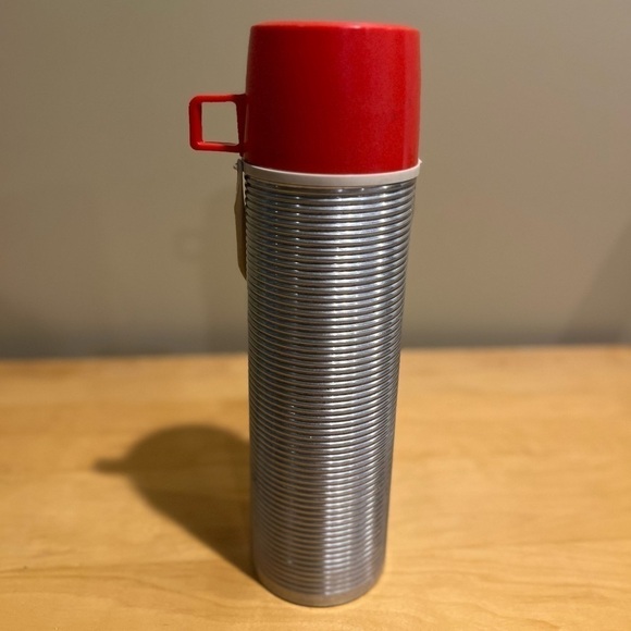 VINTAGE Original 1971 Thermos Vacuum Bottle - Picture 2 of 8
